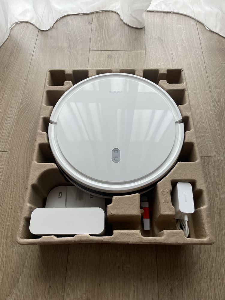 Робот-пилосос Xiaomi Robot Vacuum E10