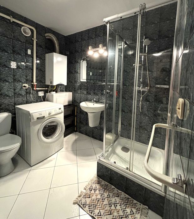 Kawalerka 30 m2 - niskie opłaty - b. dobra lokalizacja - Karwiny II