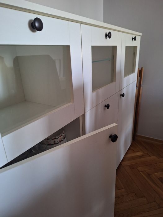 Komoda w kolorze białym