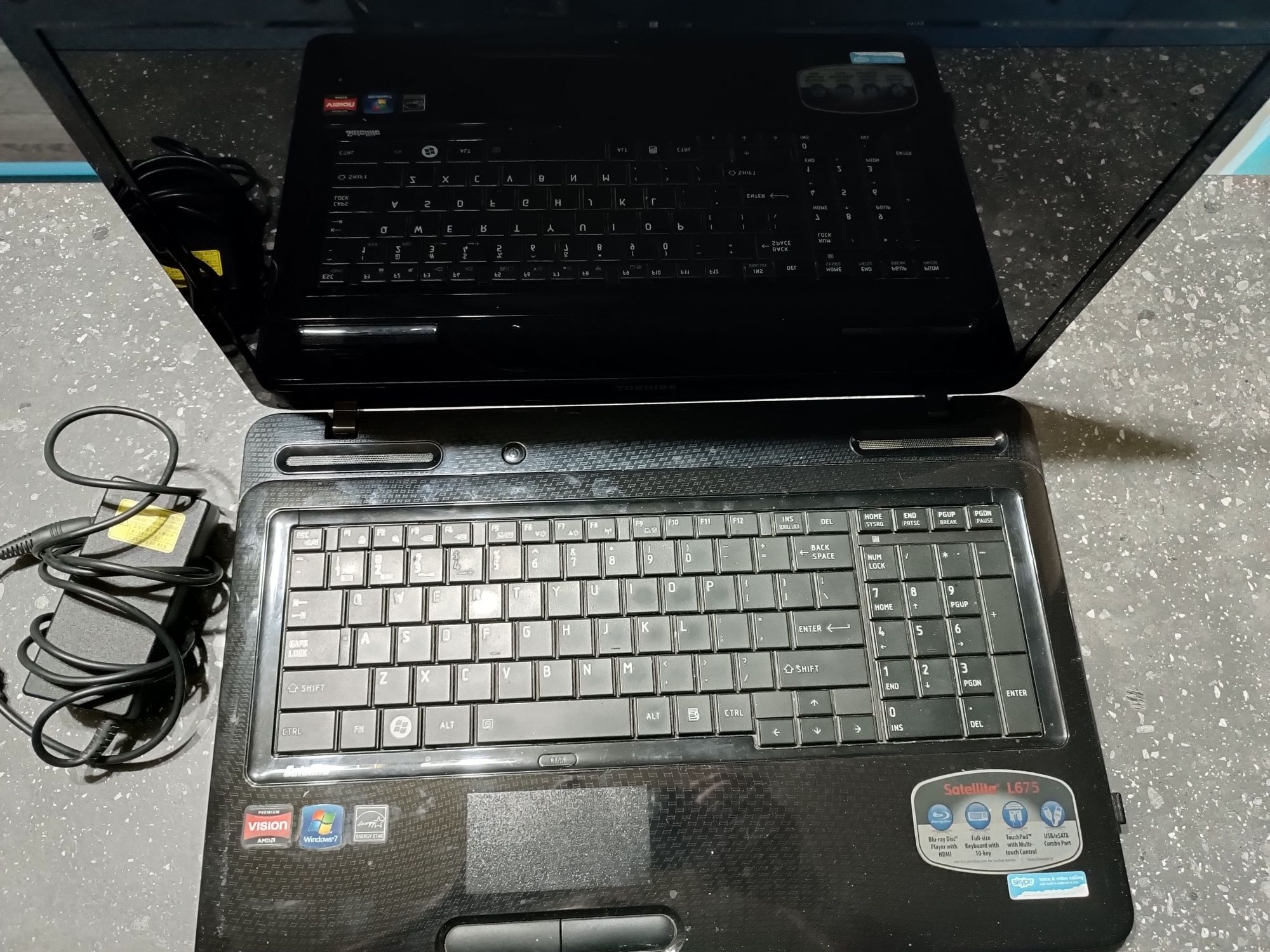 Laptop Toshiba L675