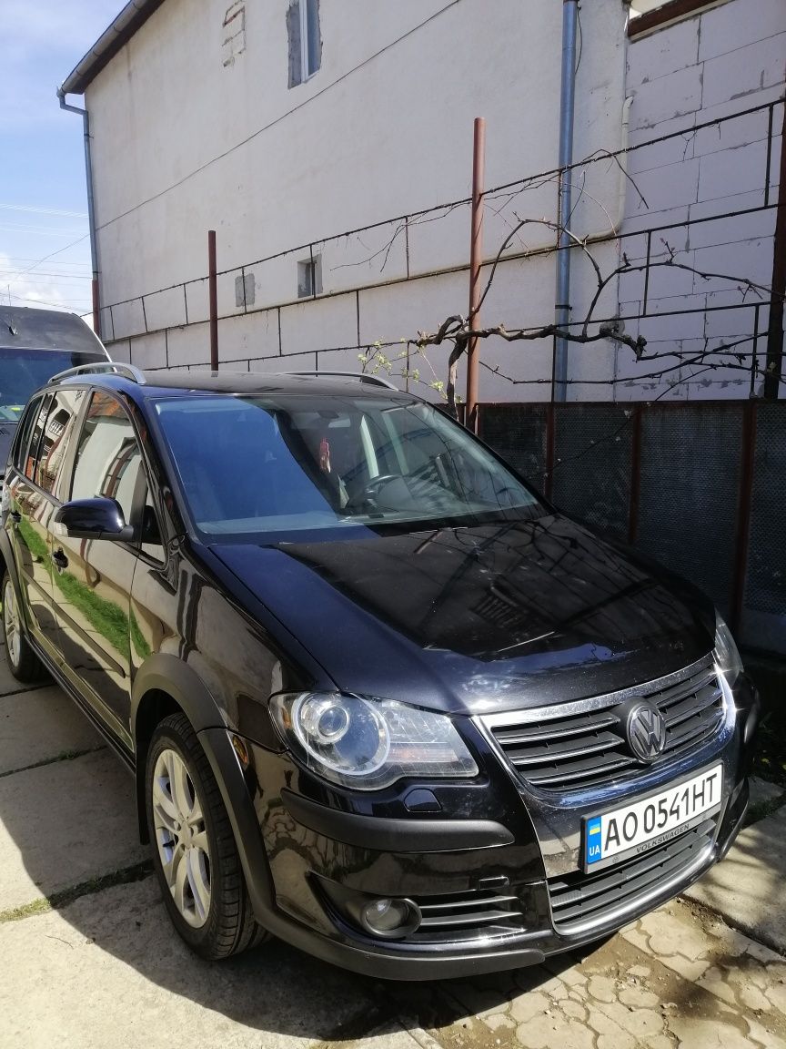 Volkswagen touran Cross