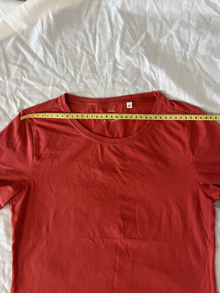 T-shirt vermelha básica | Tamanho M | El Corte Inglés