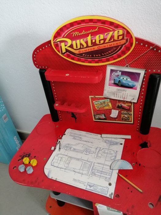 Vendo mesa de criança
