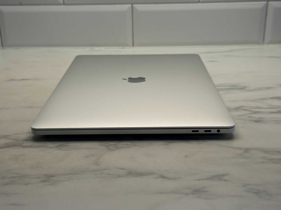 MacBook Pro 16" Intel Core i9