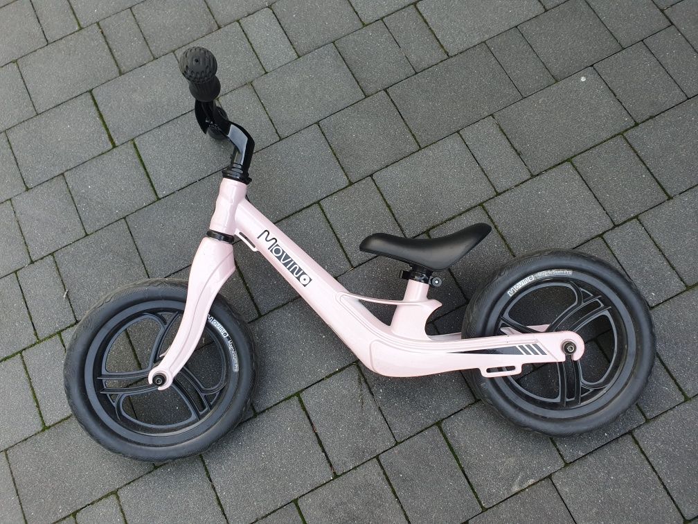 Cariboo movino magnesium pro pink różow rowerek biegowy 12"y