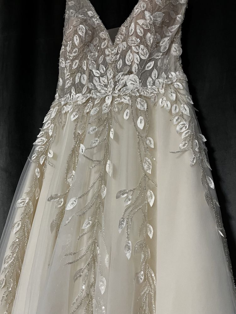 Piekna suknia ślubna rozmiar 38-40 z salonu Paryżanka kolor szampański