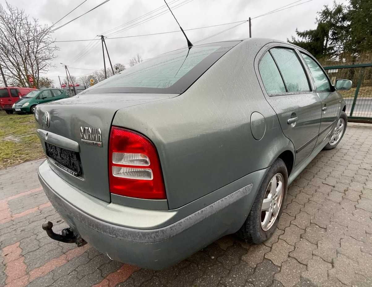 Skoda Octavia 1.6 SR Ambiente benzyna 2001