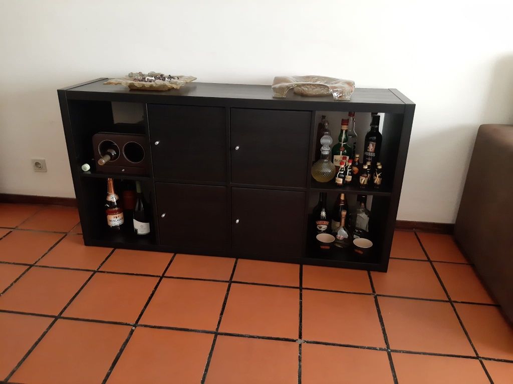 Móvel de sala preto