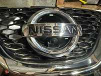 Grill atrapa chłodnicy kamera Nissan Qashqai J11 14-17