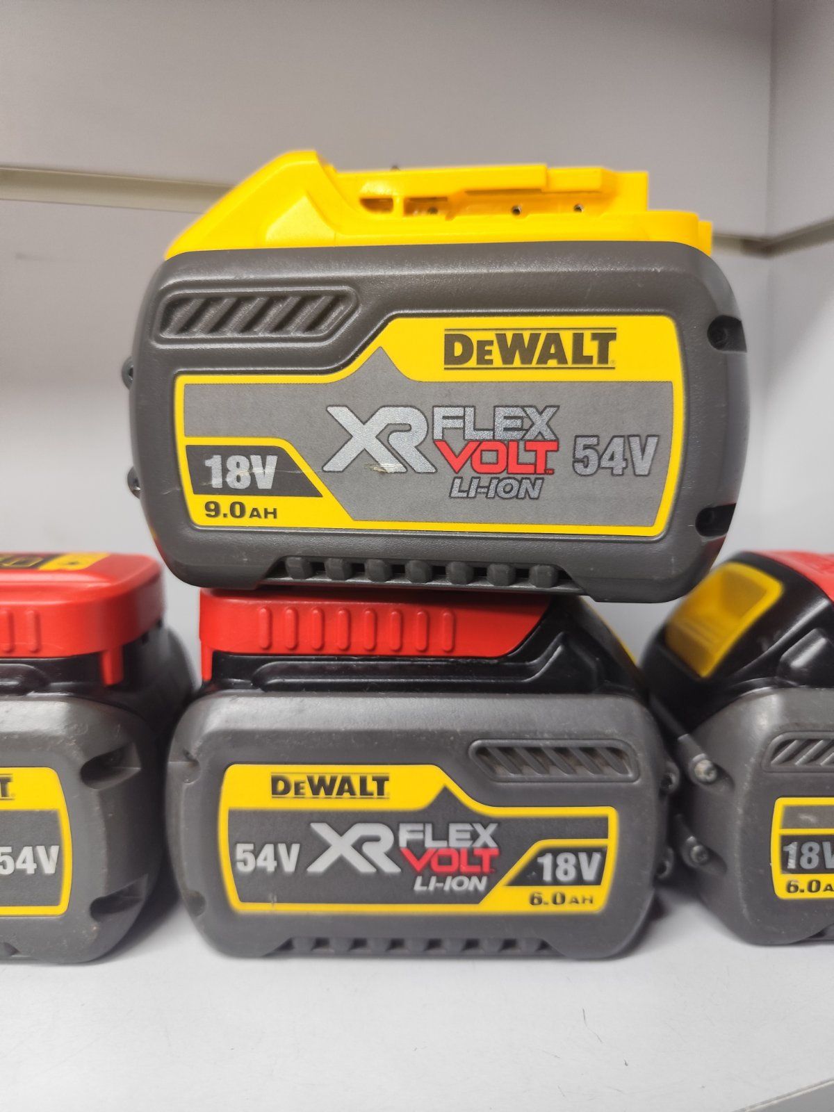 DeWalt FLEX VOLT 6.0Ah та 9.0Ам  батарея Деволт оригінал акумулятор