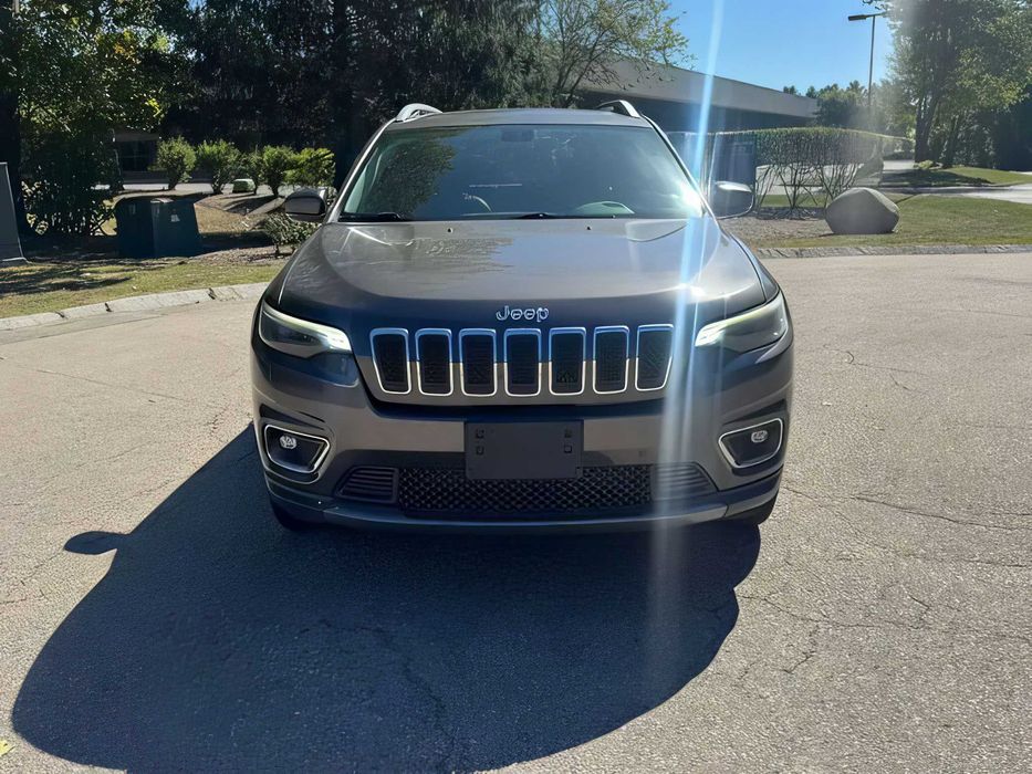 Jeep Cherokee      2019