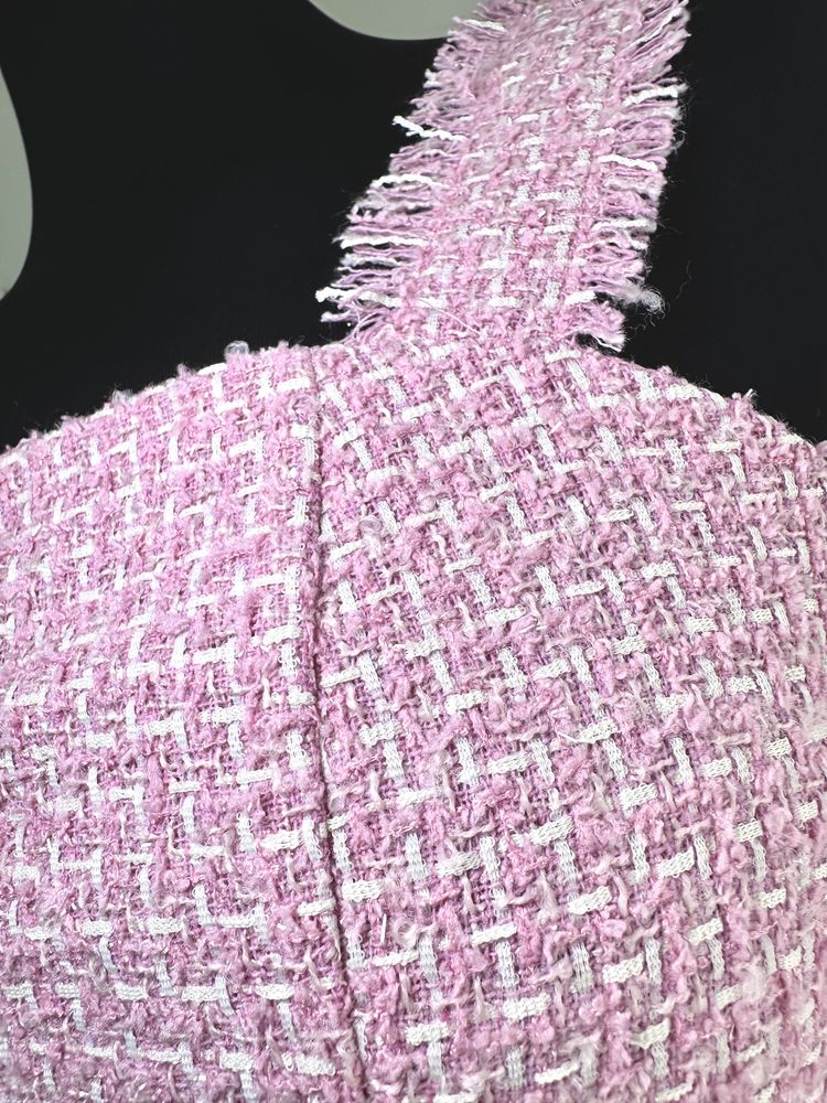Vestido c/brilhos prateados, c/cinto-novo