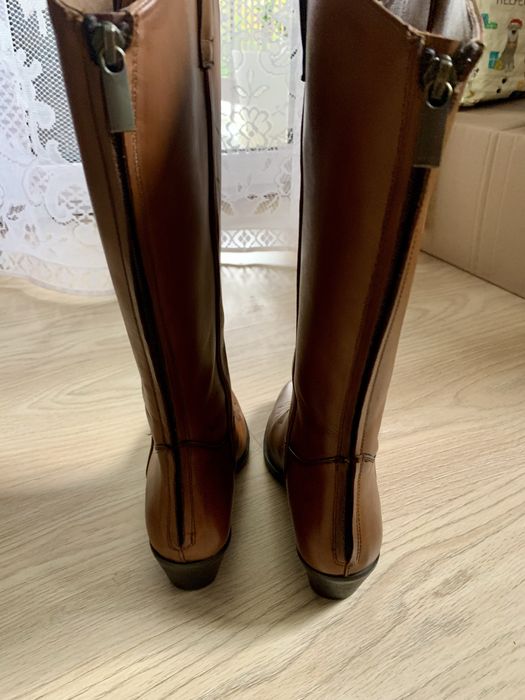 Sprzedam buty kowbojki rozmiar38 SAWAY skórzane