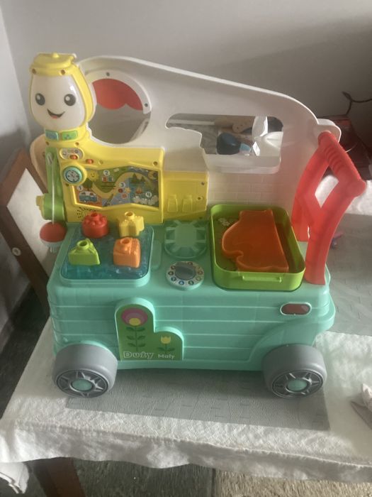 Fisher-Price „Ucz się i śmiej!” Wesoły Kamper Malucha HCK55