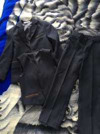 Костюм -тройка школьный ( брюки, пиджак , жилет)