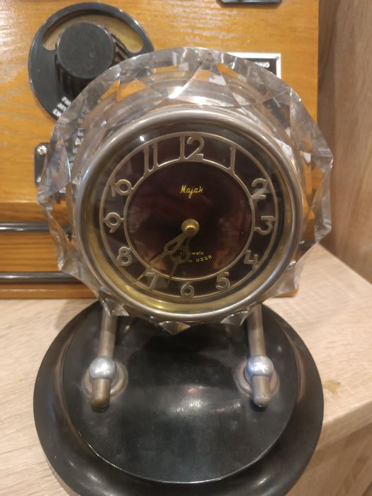 Zegar  kominkowy majak kryształ
