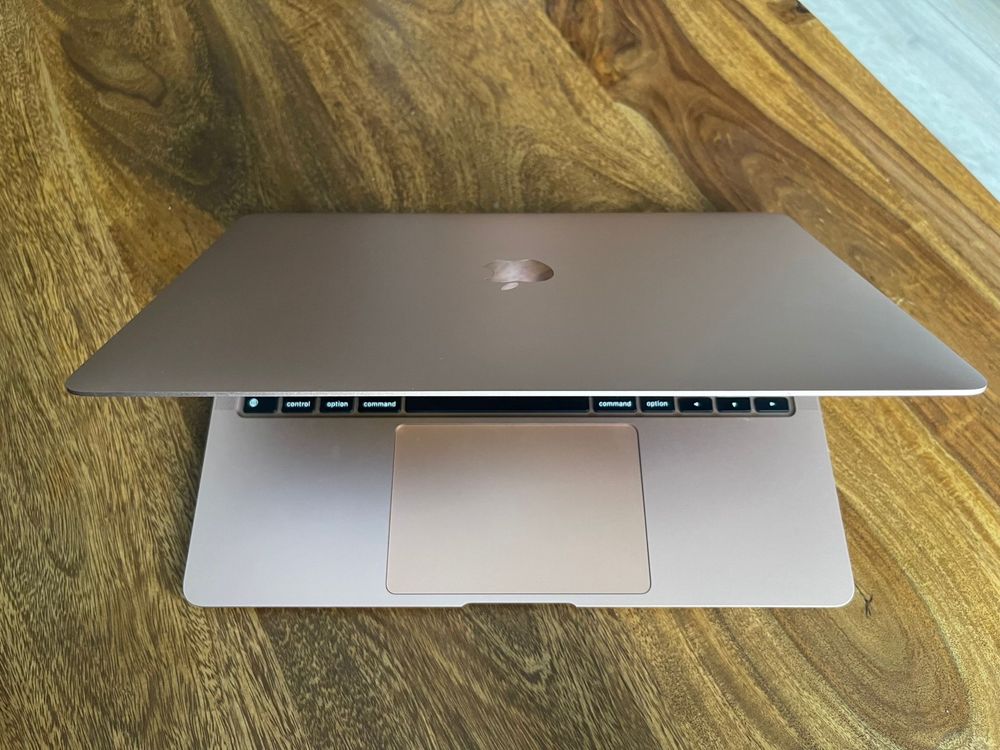 Macbook Air M1 8GB ram 13 cali Rose gold