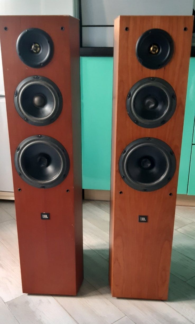 Колонки JBL напольная акустика JBL XTI 60. Дания