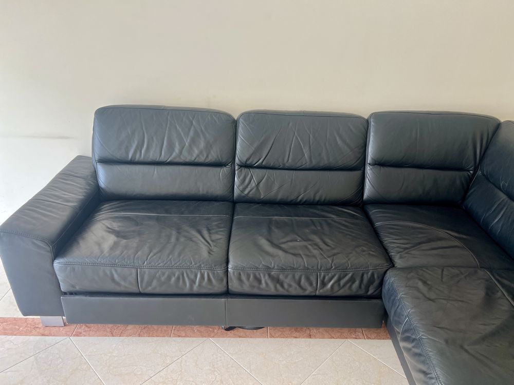 Sofá Preto em Pele