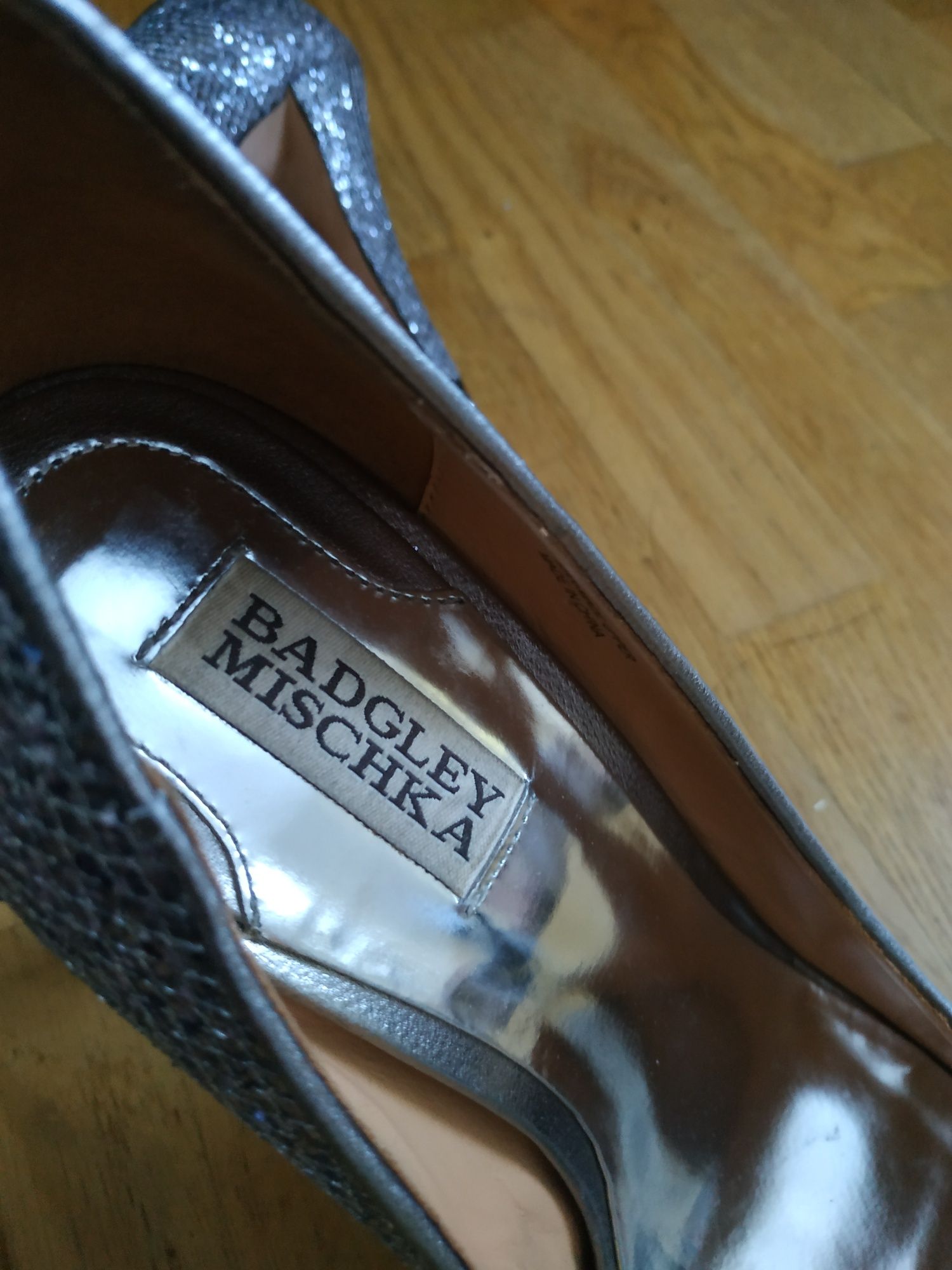 Продам туфлі Badgley Mischka