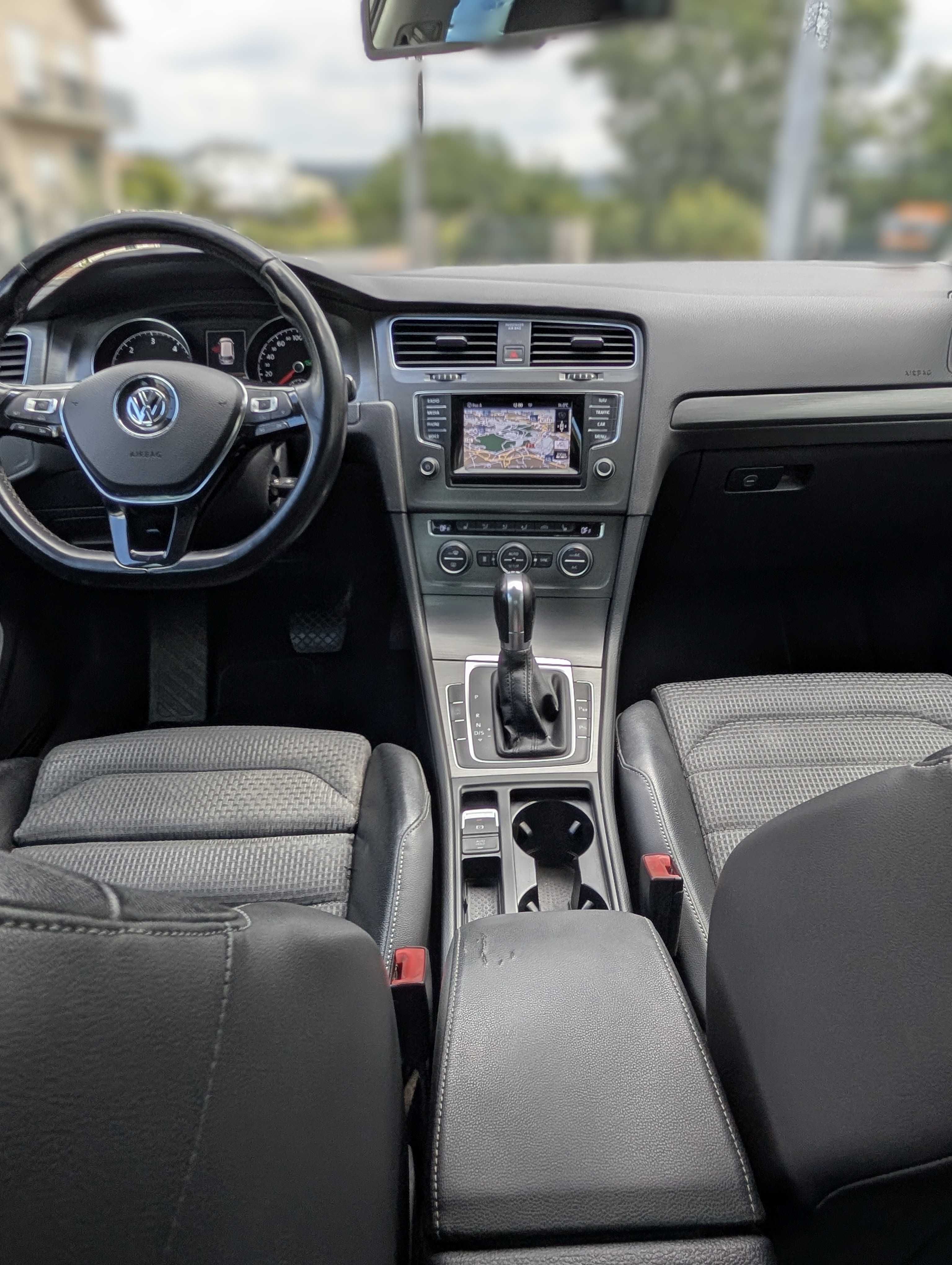 VW Golf 7 Variant 1.6 TDI DSG Highline