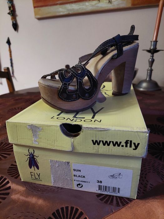 Sapatos da FLY e XUZ tamanhos 38 e 39