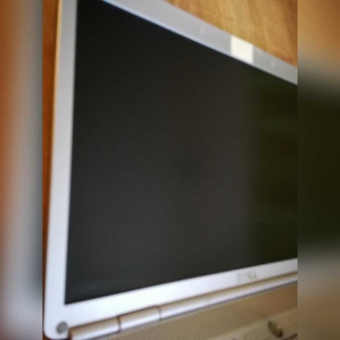 DELL Inspiron 1525/15,4"/Intel 2x1,86GHz/3GB RAM/250GB/Win7