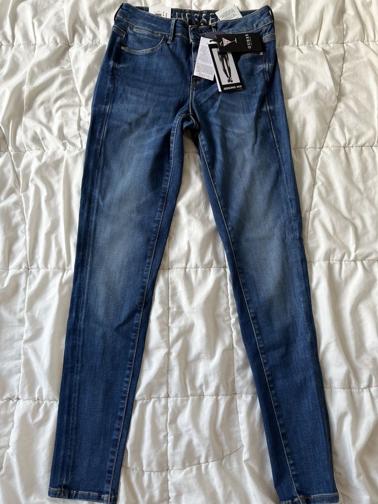 Джинсы Guess 25р. Оригинал