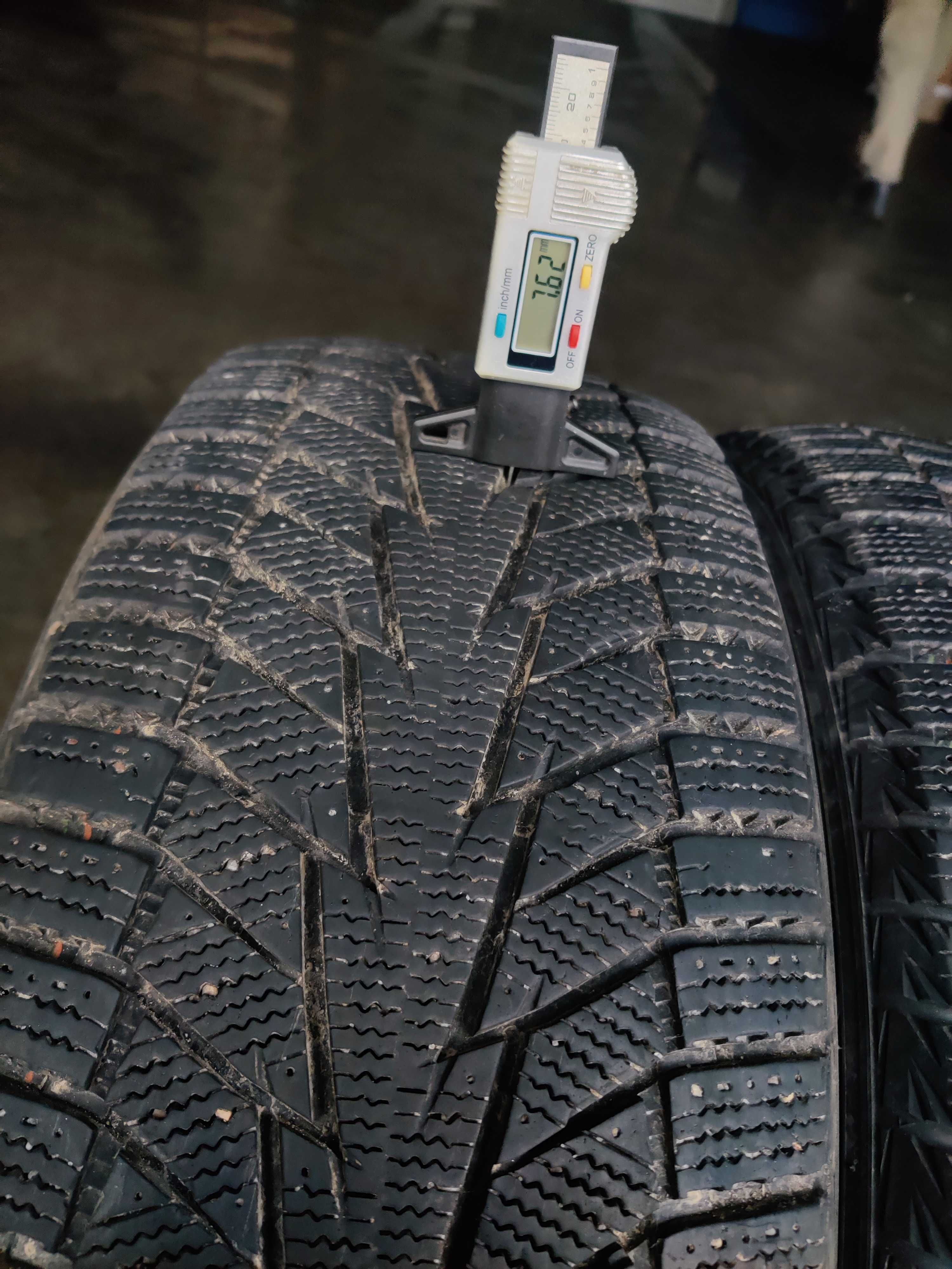 4шт r17 215 55 Hankook Winter ICept IZ2 зимові шини липучки