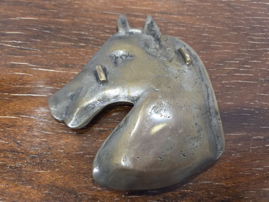 Cinzeiro bronze cabeça cavalo