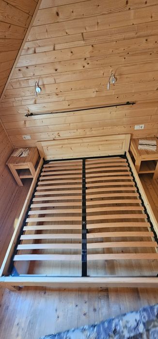 Ліжка двоспальні з натурального дерева