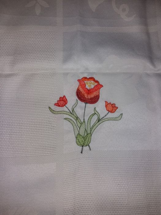 Toalha/Pano/Naperon Novo