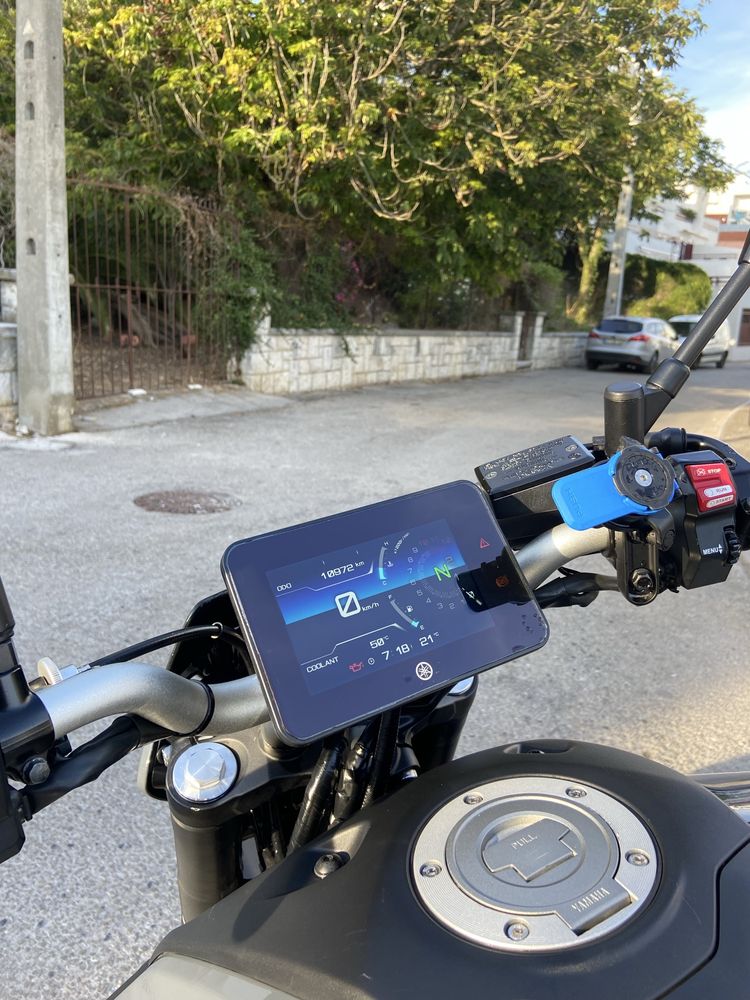 Yamaha MT-07 35kw 2023 deslimitada Akrapovic