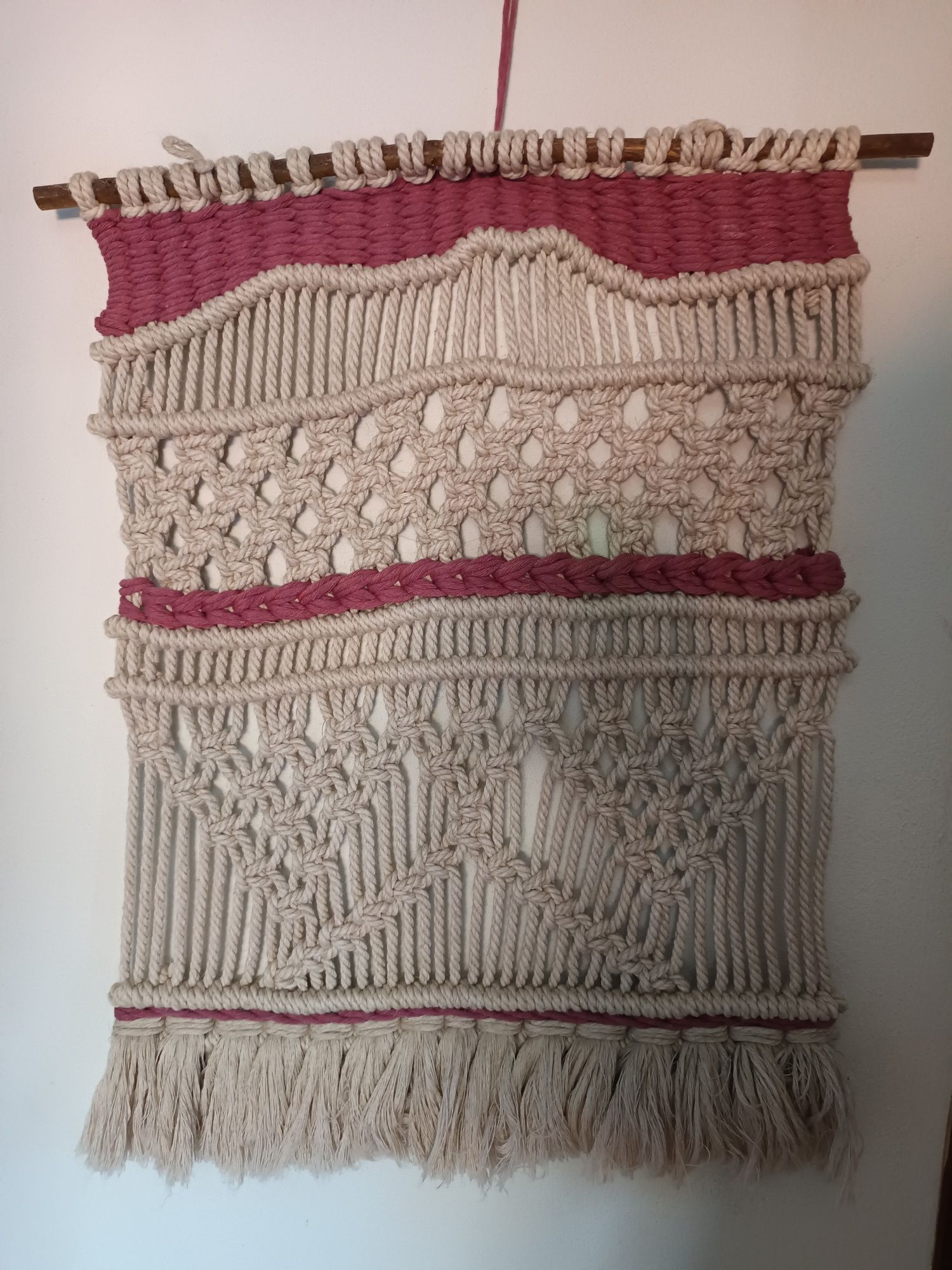 Macramé bege e rosa
