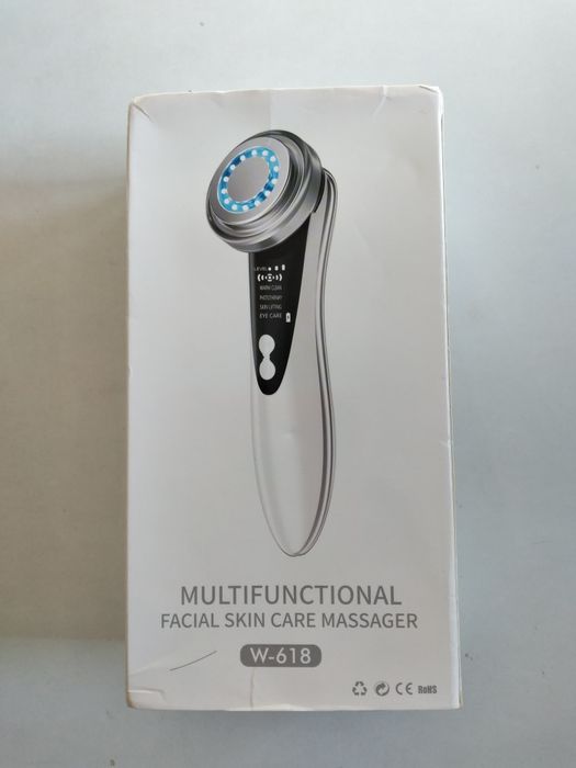 Масажер для лиця.