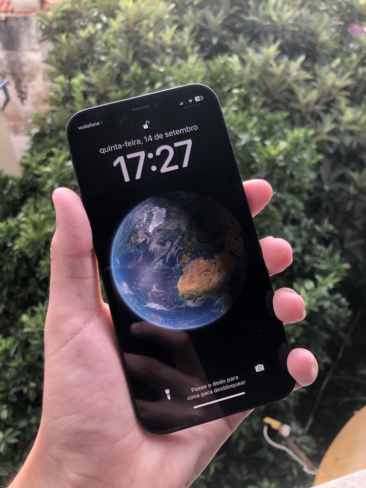 iPhone 12 como novo