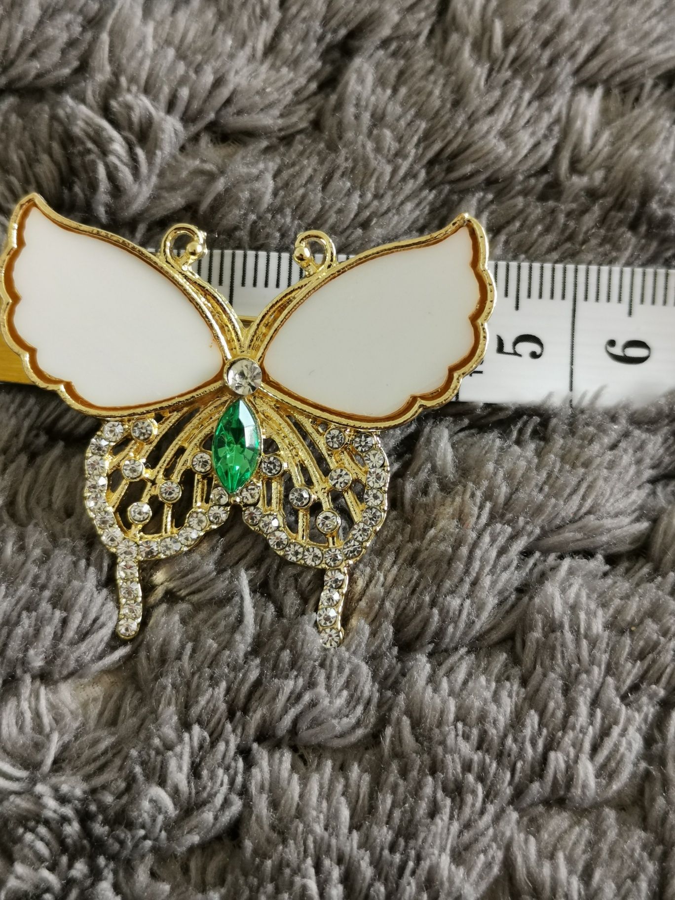 Złota Lekka, wygodna, ozdobna broszka motyl z cekinami,  nowa
