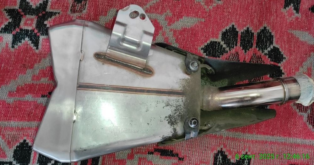 Продам выхлопную трубу Kawasaki z1000