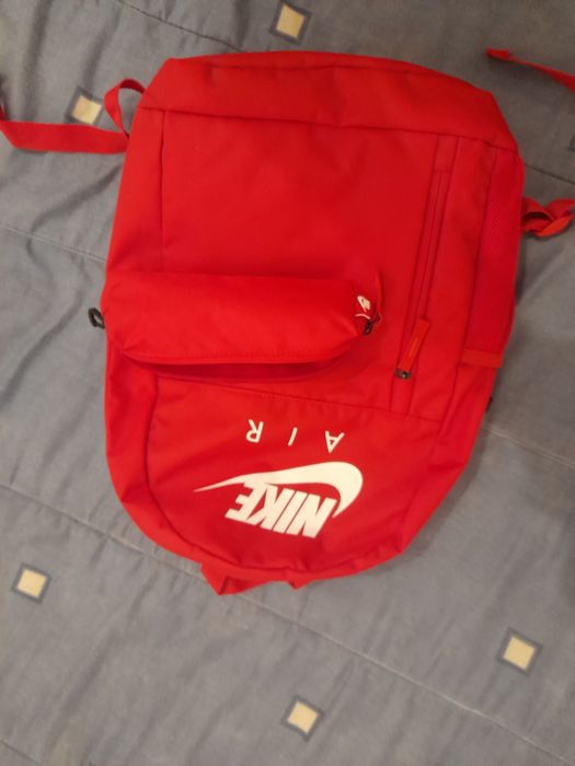Mochila Nike Air c Estojo Nova