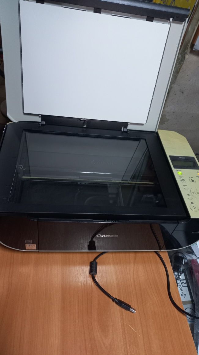 Принтер  Canon Pixma MP220+ кабеля