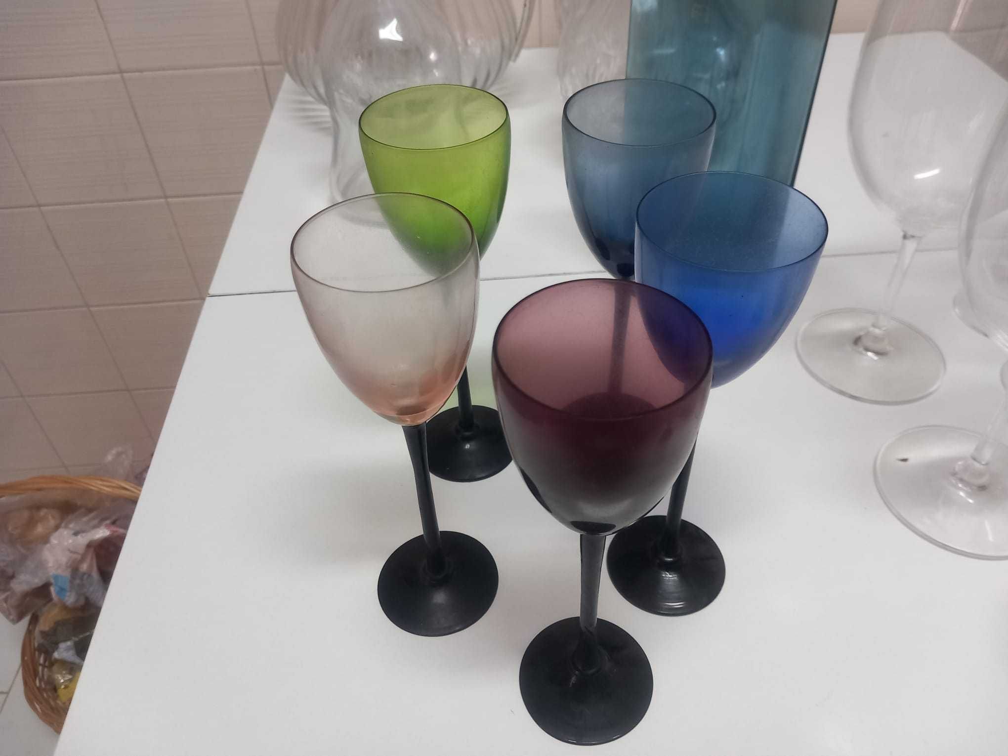 5 incriveis copos modernos coloridos
