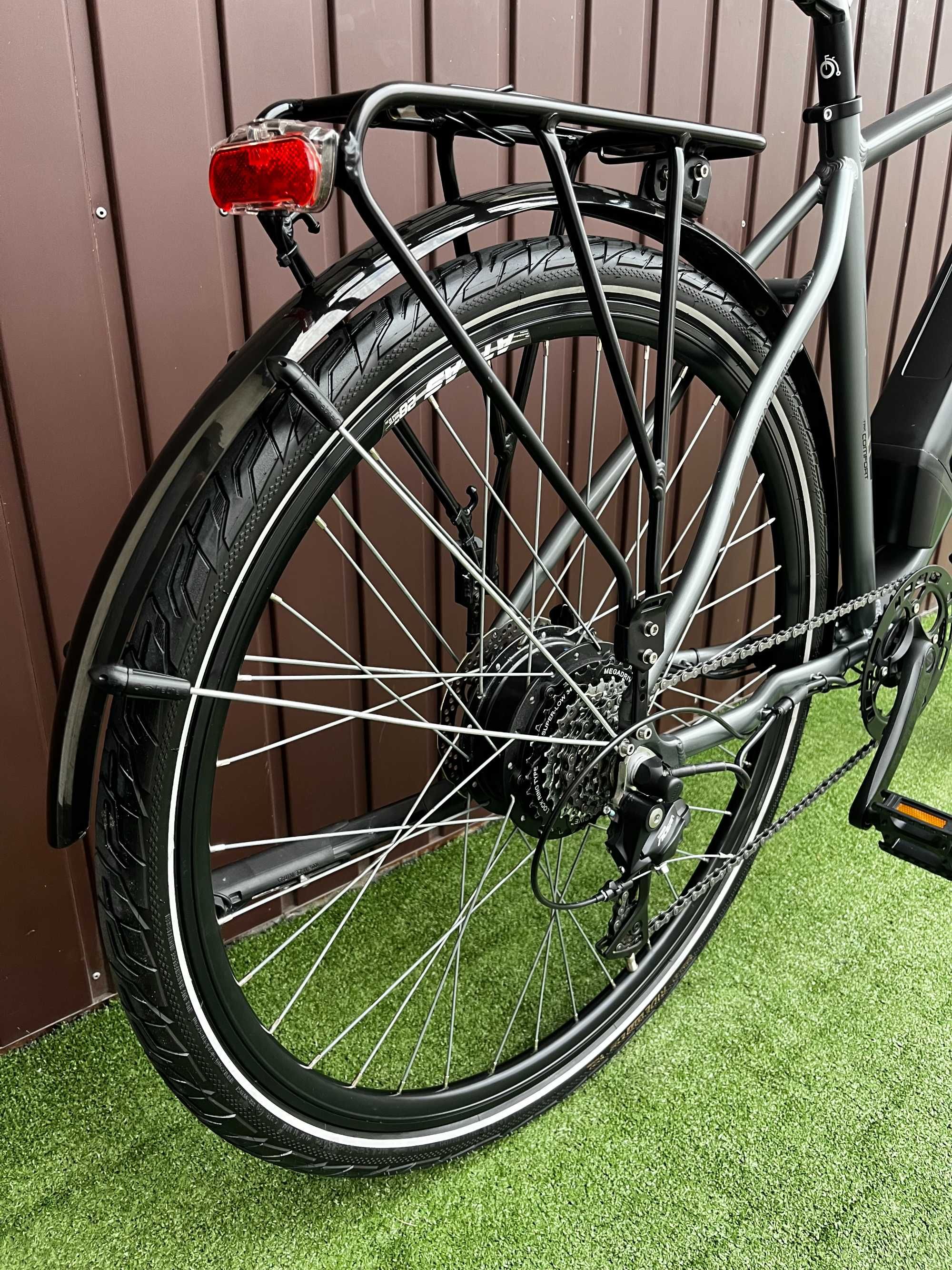 Rower PROPHETE E. TREKKING/alu./amor./koła 28"/hydraulika