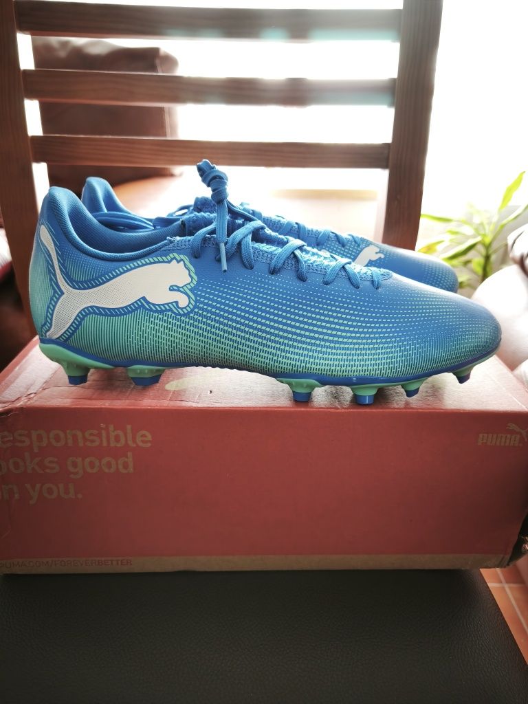 Chuteiras novas da Puma tamanho 45