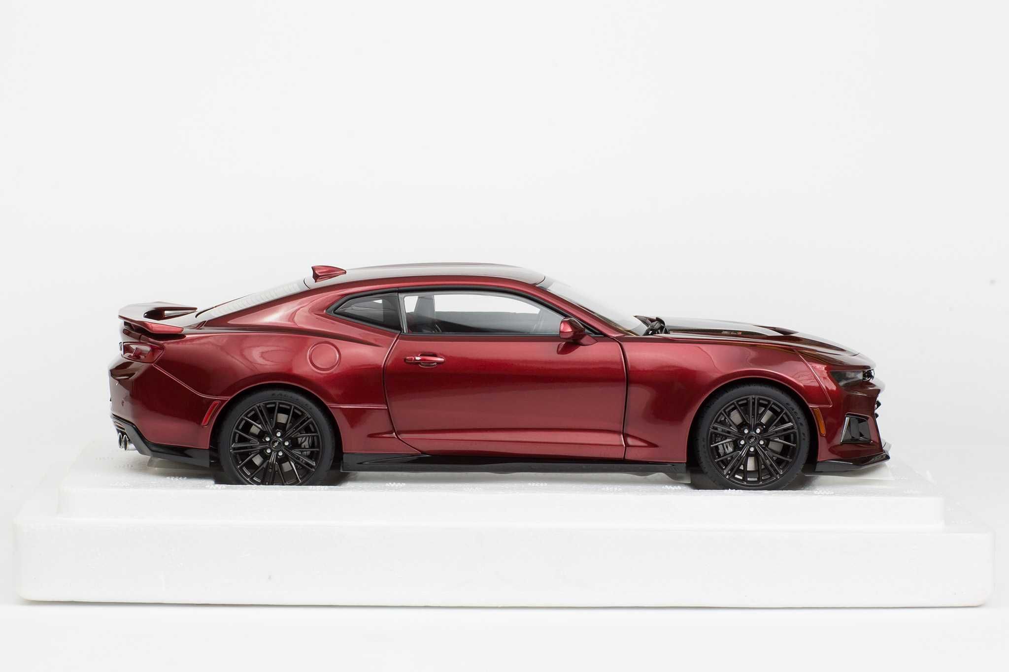 2017 Chevrolet Camaro ZL1 Garnet Red Tintcoat Autoart 1:18