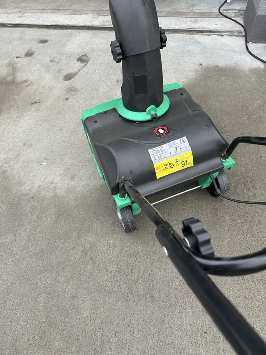 Odśnieżarka elektryczna