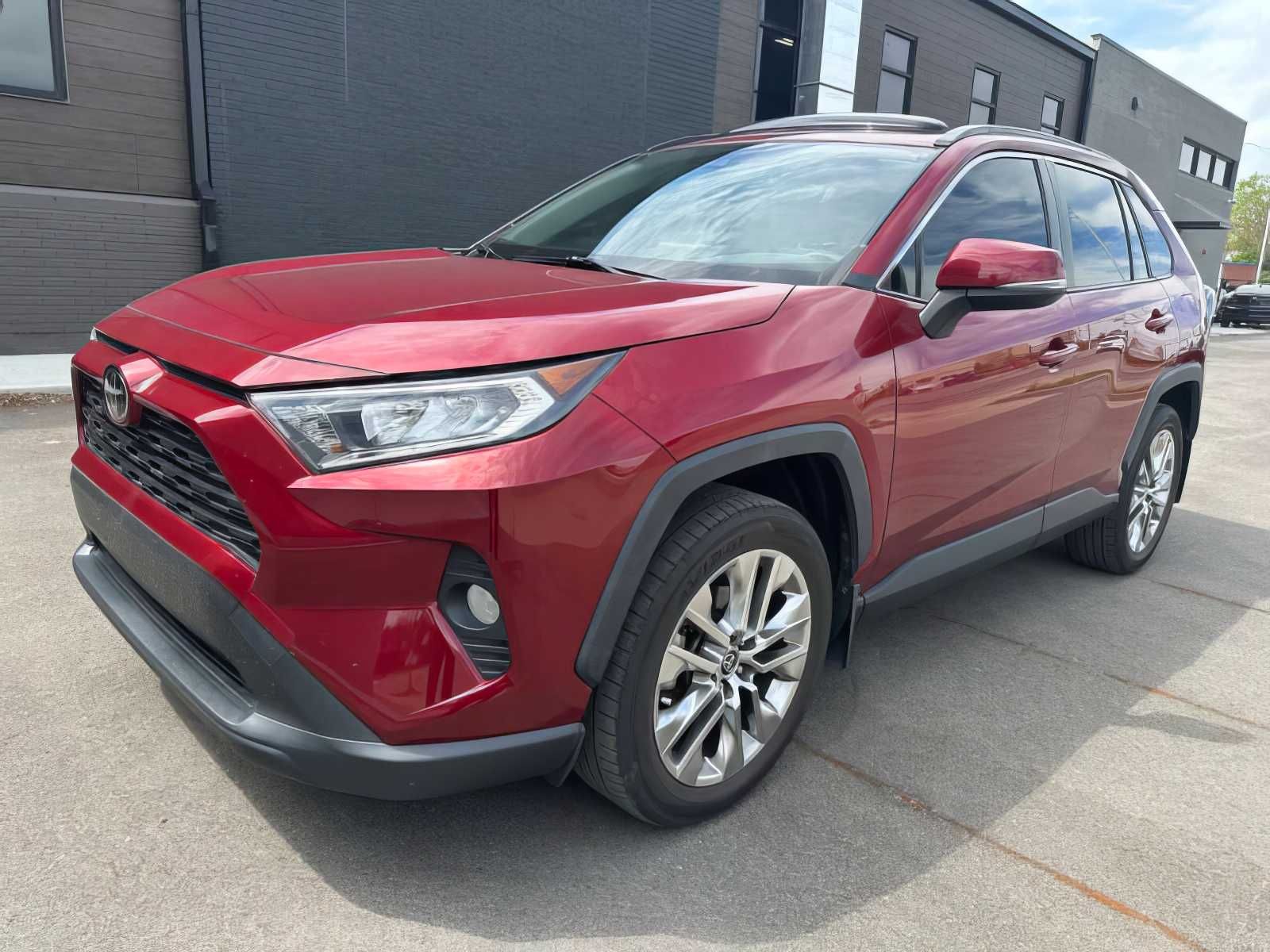 2020 Toyota RAV4 XLE Premium