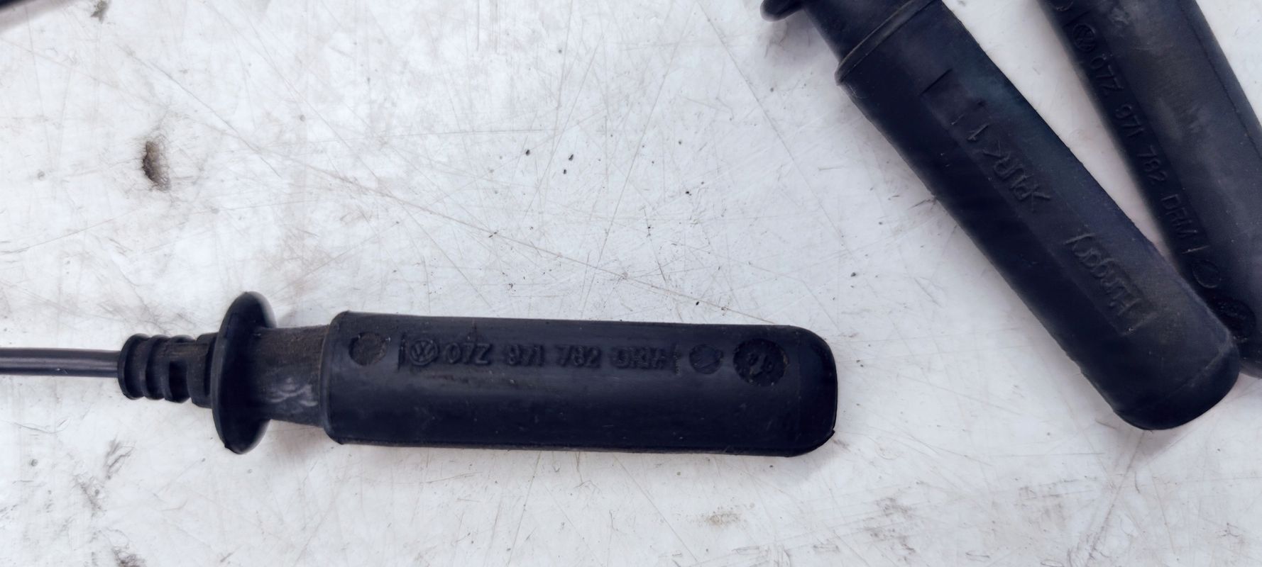 PRZEWÓD ŚWIECY ŻAROWEJ AUDI VW SEAT 07Z971782
