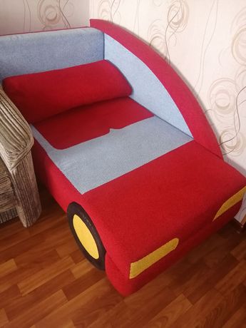 Срочно продам детский раскладной диван