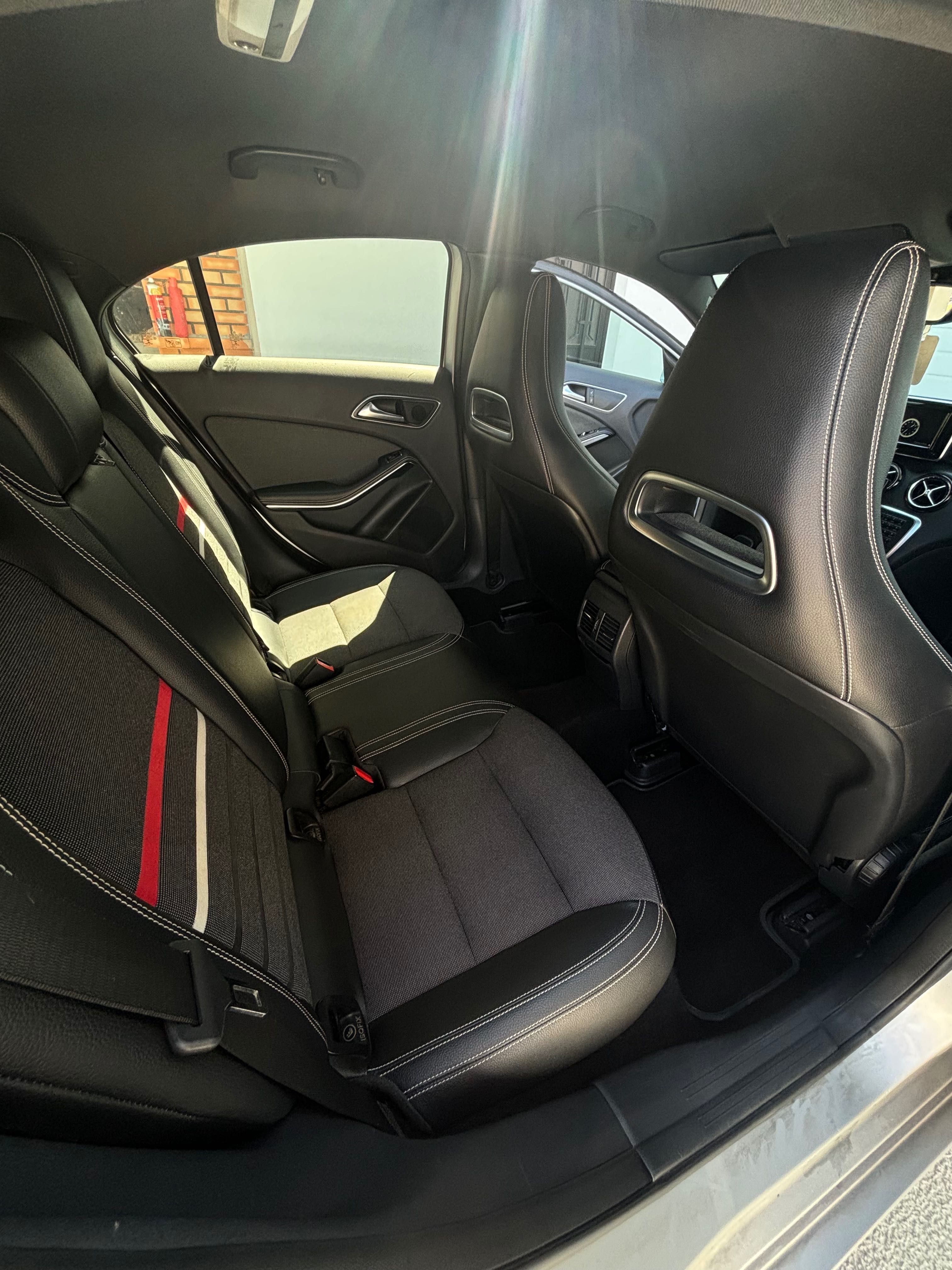Mercedes Benz A180