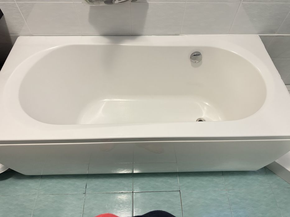 Ванна вживана в ідеальному стані з алюмінієвою конструкцією